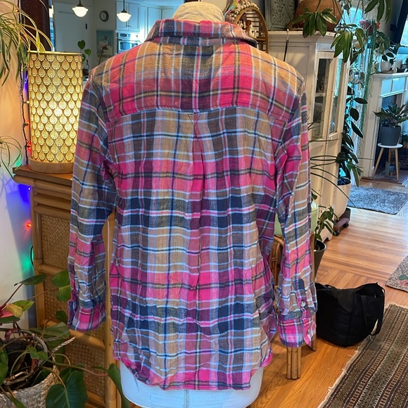 New w tags button-down long sleeve by American Eagle boyfriend fit - M - Picture 2 of 4